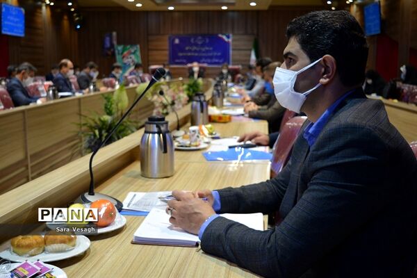 جلسه معاونان پرورشی مناطق 21 گانه شهرستان‌های تهران در شهریار