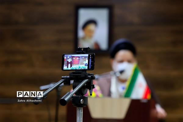 آیین تجلیل از نیم قرن خدمات آموزشی و فرهنگی علی اصغر فانی