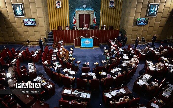 اصلاح شرط «سِن» برای نامزدی در انتخابات مجلس خبرگان رهبری