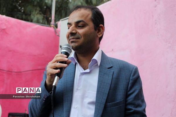 جشن خودکار در دبستان پیشتازان بوشهر