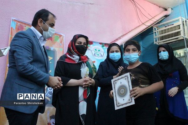 جشن خودکار در دبستان پیشتازان بوشهر