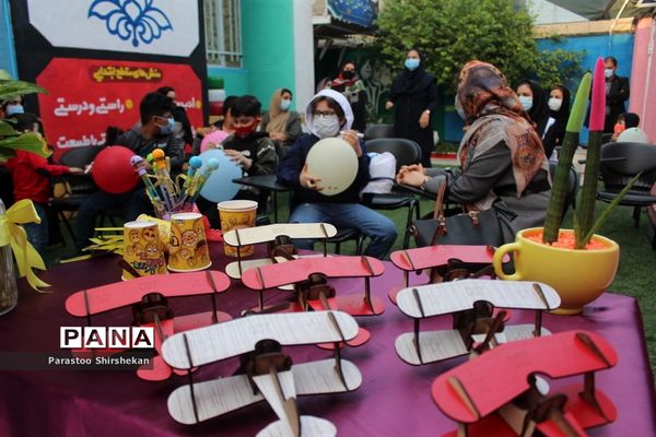 جشن خودکار در دبستان پیشتازان بوشهر