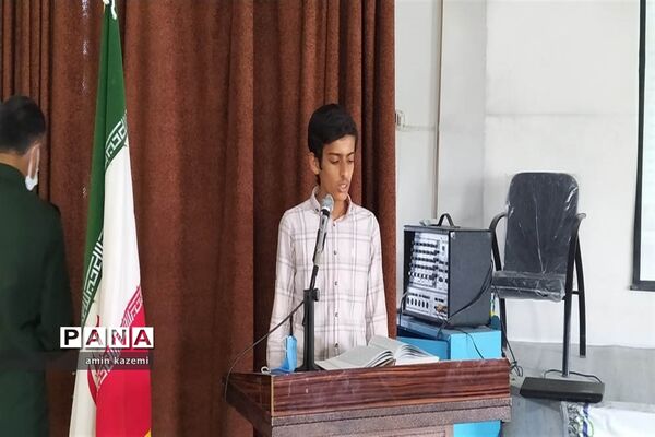 اهدا ۵۰ تبلت دانش‌آموزی توسط خیر نیکوکار عطا بهارلو به دانش‌آموزان نیازمند در داراب