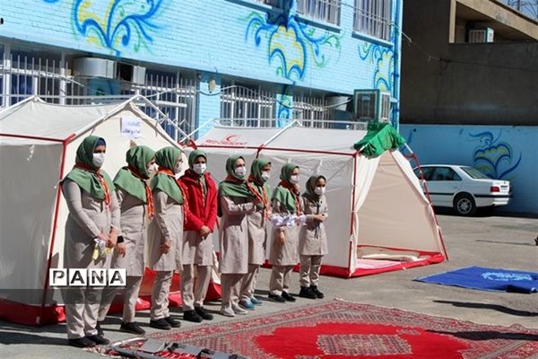 نمایشگاه دستاوردها و چکیده فعالیت‌های سازمان دانش‌آموزی استان کرمانشاه در سال 99