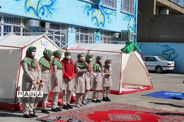 نمایشگاه دستاوردها و چکیده فعالیت‌های سازمان دانش‌آموزی استان کرمانشاه در سال 99
