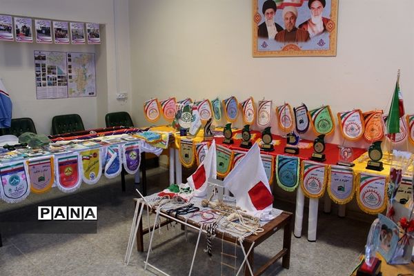 نمایشگاه دستاوردها و چکیده فعالیت‌های سازمان دانش‌آموزی استان کرمانشاه در سال 99