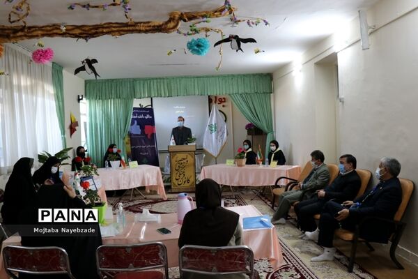 مرحله استانی مناظره ملی دانش‌آموزان دختر در مشهد