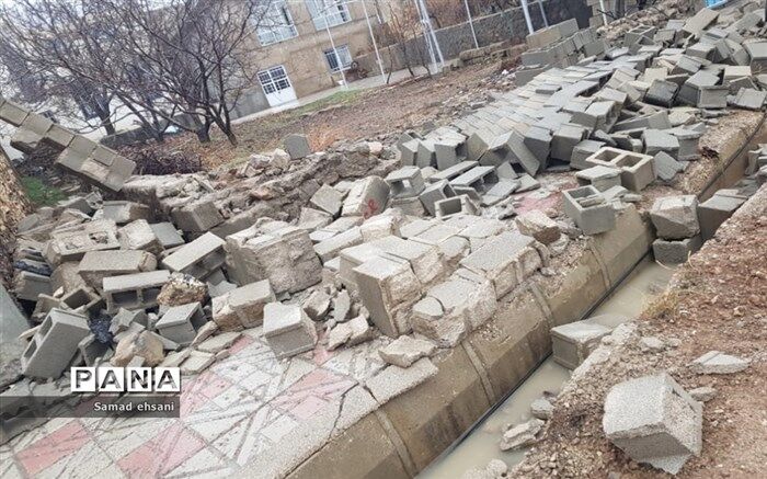 جمع‌آوری کمک‌های مردمی برای زلزله‌زدگان سی‌سخت