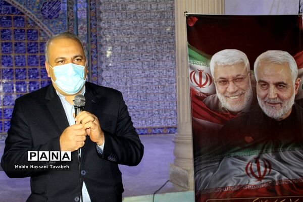 غبارروبی و عطر افشانی قبور مطهر شهدای بوشهر