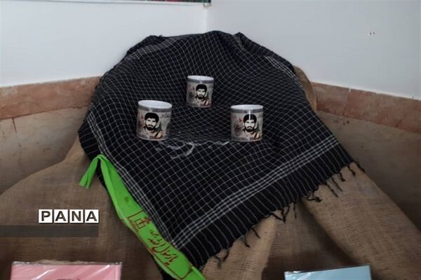 برگزاری یادواره شهید محمدآدمی در دبیرستان فولادگر