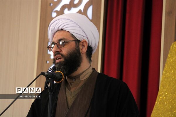 برگزاری مراسم گرامیداشت هفته امور تربیتی آموزش و پرورش ناحیه ۳ تبریز
