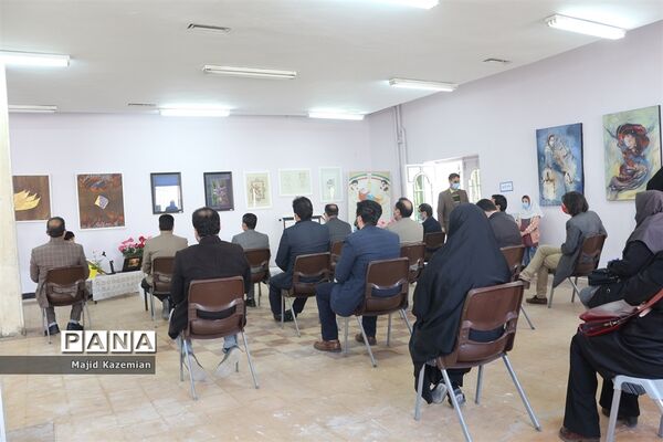 افتتاح نگارخانه معلم در ناحیه یک همدان