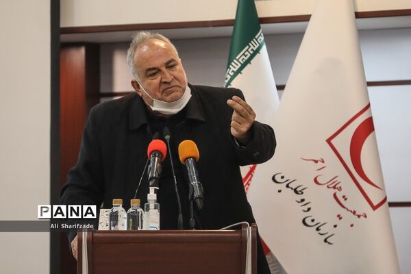 مراسم تقدیر از خیریه‌ها و تشکل‌های مردم نهاد همکار با جمعیت هلال احمر