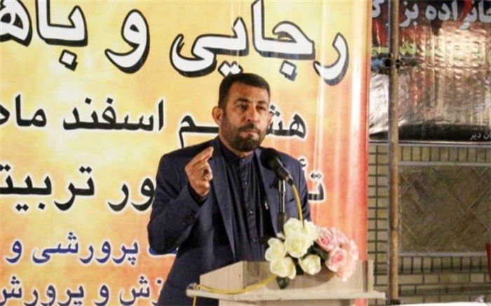 معاونان و مربیان پرورشی در تربیت دانش آموز تراز انقلاب اسلامی اهتمام دارند