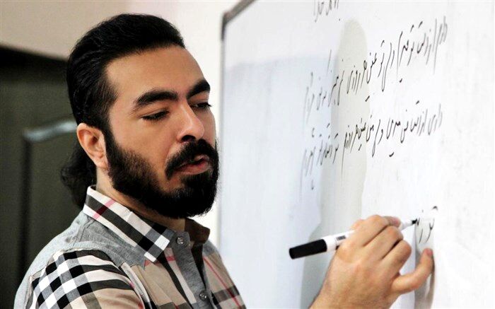 «کامران رسول‌زاده»: ذائقه مخاطب عام شعر امروز از فضای مجازی تأمین می‌شود