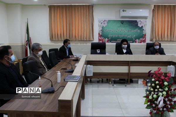 دیدار کارکنان حوزه معاونت پرورشی آموزش و پرورش کهگیلویه و بویراحمد با نماینده و لی فقیه