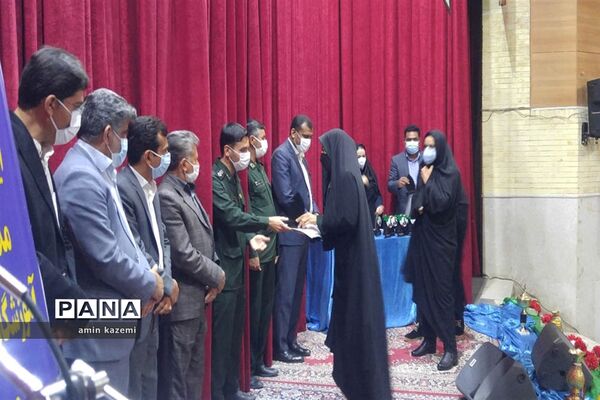 آیین تجلیل از قهرمانان و مدال آوران مسابقات ورزشی آموزشگاه‌های کشور در داراب