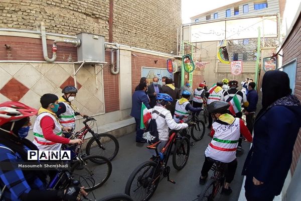 توسعه فرهنگ دوچرخه سواری توسط پیشتازان منطقه 12 تهران