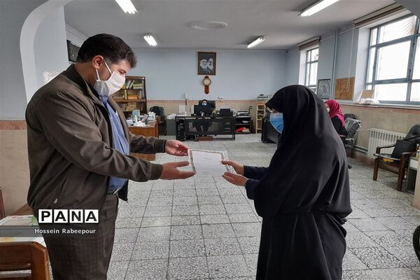 تقدیر از مربیان پرورشی 112 مدرسه منطقه 16 به مناسبت هفته تربیت اسلامی
