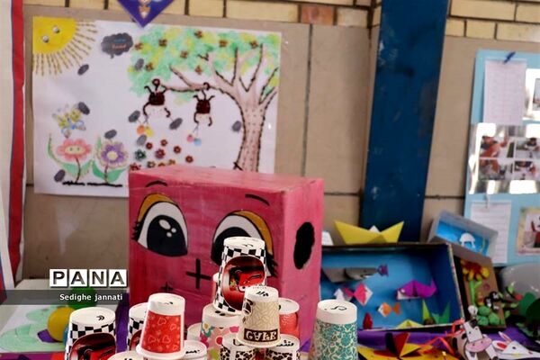 نمایشگاه دستاوردهای تدریس مجازی دانش آموزان در آباده