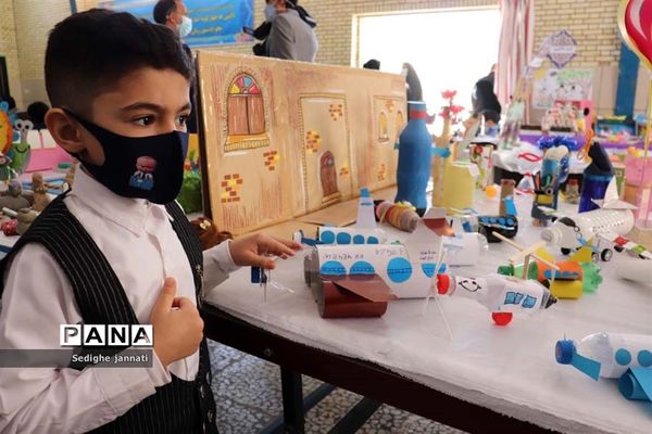 نمایشگاه دستاوردهای تدریس مجازی دانش آموزان در آباده