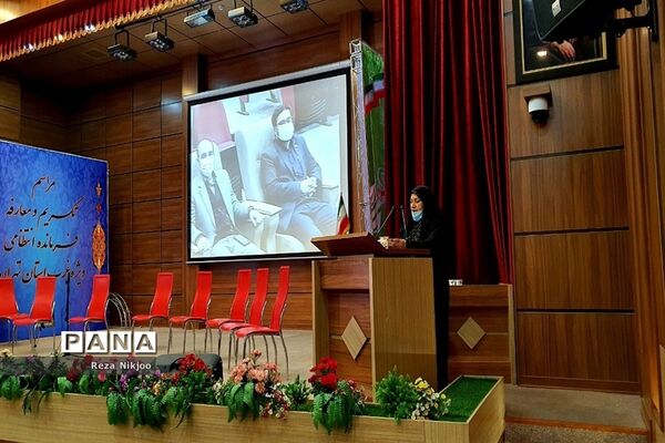 بزرگداشت هفته امور تربیتی در ناحیه یک بهارستان
