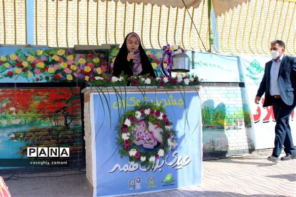 نواختن زنگ جشن نیکوکاری  در استان اصفهان
