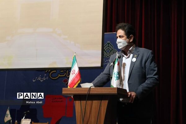 برگزاری مرحله نهایی نخستین دوره مسابقات مناظره دانش‌آموزی فارس