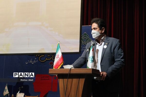 برگزاری مرحله نهایی نخستین دوره مسابقات مناظره دانش‌آموزی فارس