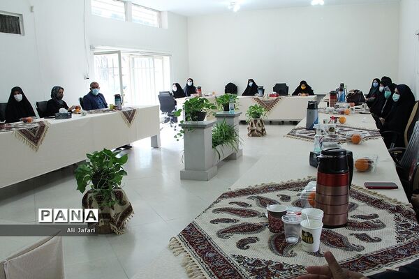 تجلیل از فعالان ستادی حوزه پرورشی ناحیه یک ری