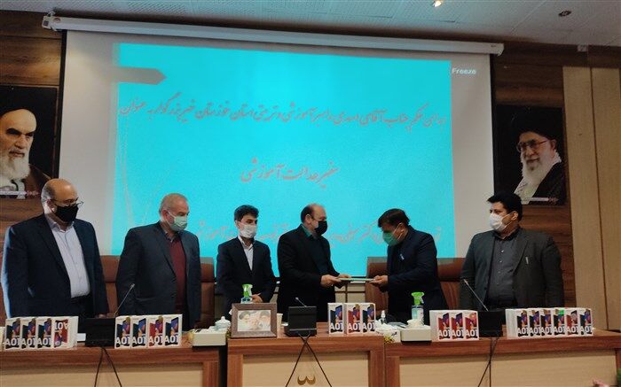 خیر خوزستانی به عنوان سفیر عدالت آموزشی منصوب شد 