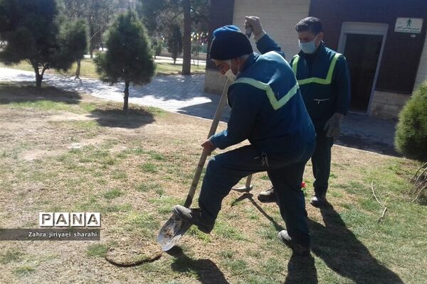 اهدای  رایگان نهال در بوستان‌های خاورشهر به مناسبت جشن تولد زمین