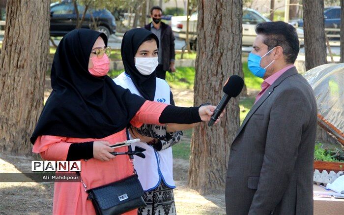 آموزش به دانش‌آموزان درباره نحوه کاشت و نگهداری از درختان به کمک گروه‌های آموزشی«طبیعت یاران»