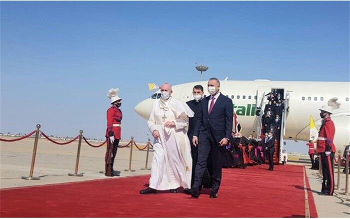 استقبال نخست‌وزیر عراق از پاپ
