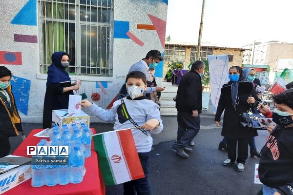 آیین جشن نیکوکاری در دبستان فرهنگ منطقه ۱۳