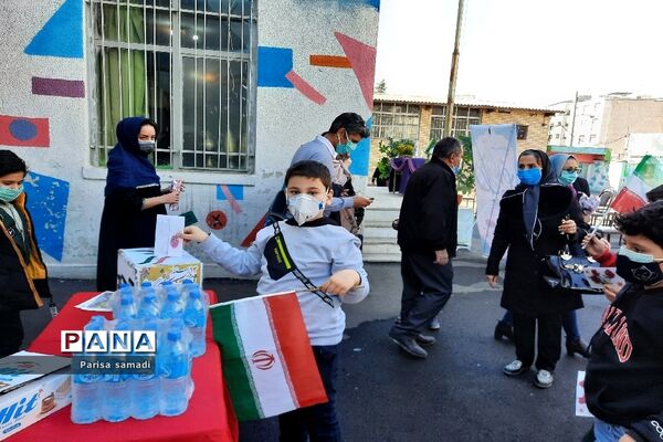 آیین جشن نیکوکاری در دبستان فرهنگ منطقه ۱۳