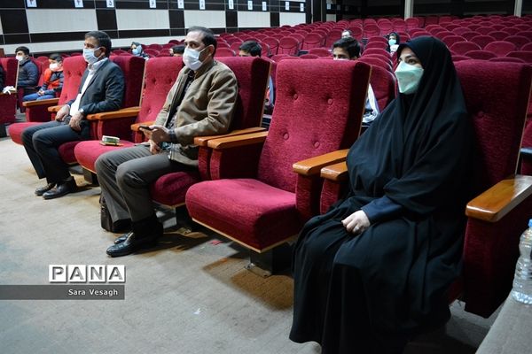 ویژه برنامه عطر عاشقی دانش آموزان مکلف پسر در شهرستان شهریار