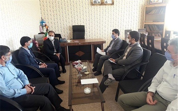 تعداد 5 دستگاه تبلت به دانش آموزان کم برخوردار مناطق روستایی اهدا شد