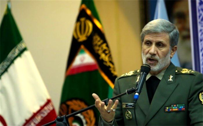 وزیر دفاع: کسی حق ندارد دوره سربازی را زیرسوال ببرد