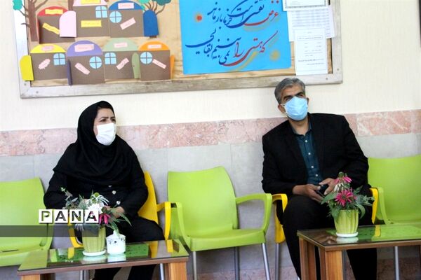 دیدار صمیمی مدیرسازمان دانش‌آموزی خراسان جنوبی با مدیر و معاونان دبستان علامه حلی