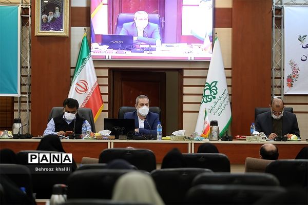 نشست قطبی تبیین باز مهندسی تشکیلات دانش‌آموزی پیشتازان