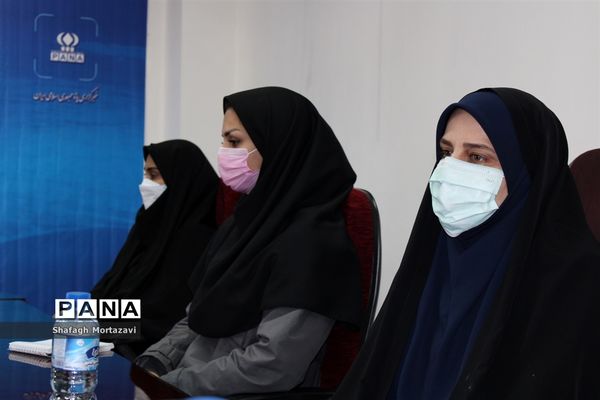 نشست  مدیرکل فرهنگی، هنری وزارت آموزش و پرورش با دانش‌‌آموزان خبرنگار مازندران