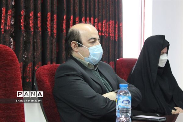 نشست  مدیرکل فرهنگی، هنری وزارت آموزش و پرورش با دانش‌‌آموزان خبرنگار مازندران