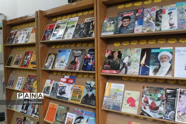 کتابخانه‌گردی در کتابخانه جمشید احمدی قائم‌سهر