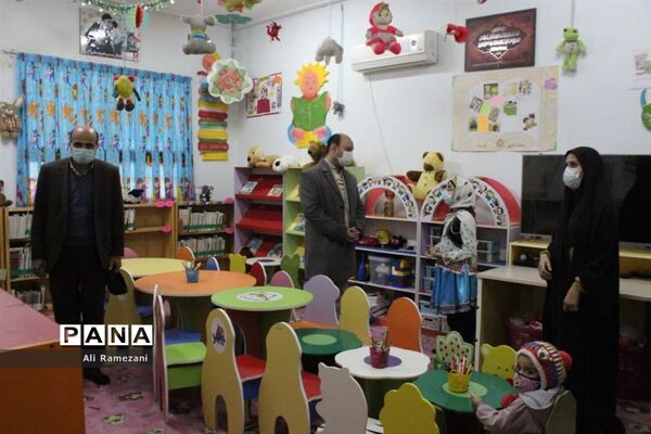 کتابخانه‌گردی در کتابخانه جمشید احمدی قائم‌سهر