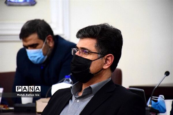 امضا تفاهم نامه سه جانبه شهرداری، آموزش و پرورش و انجمن حکمت در تبریز