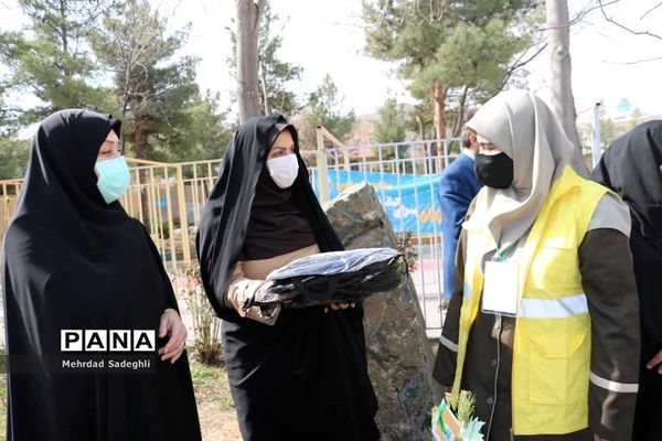 همایش استانی درختکاری توسط دانش آموزان ساعی در طرح ملی کوچ