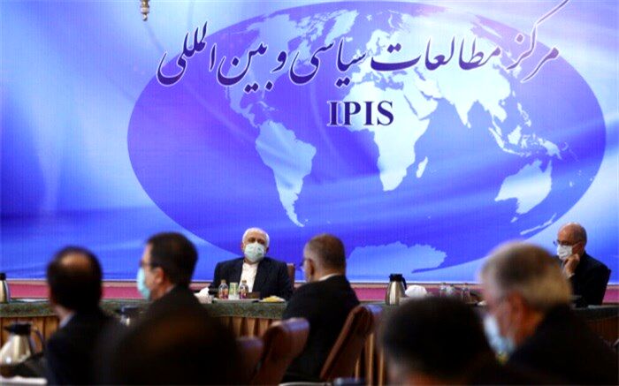 ظریف: وزارت خارجه توسعه‌گرا، باید دستگاهی سیاسی و اقتصادی باشد