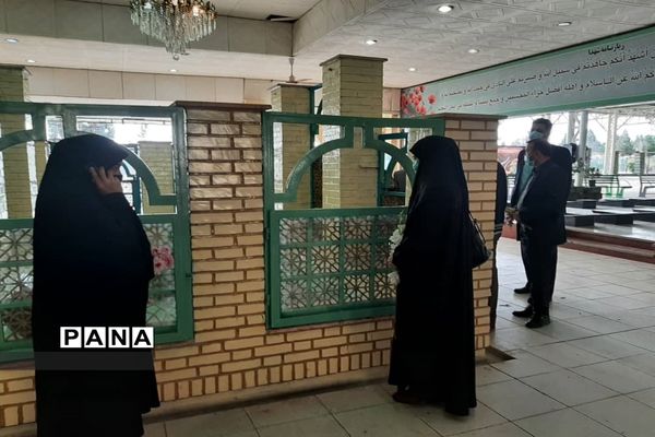 گلباران مزار شهدا و بازدید از موزه دفاع مقدس در ملارد