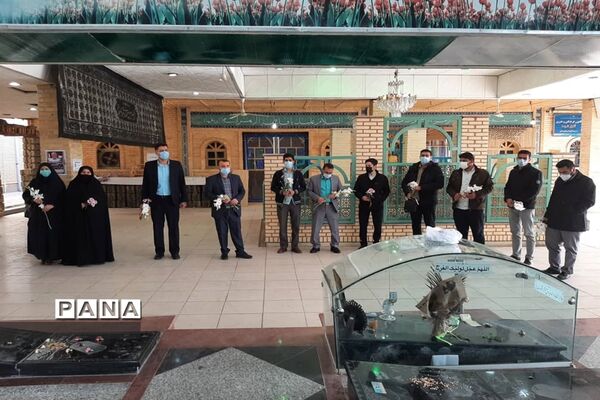 گلباران مزار شهدا و بازدید از موزه دفاع مقدس در ملارد